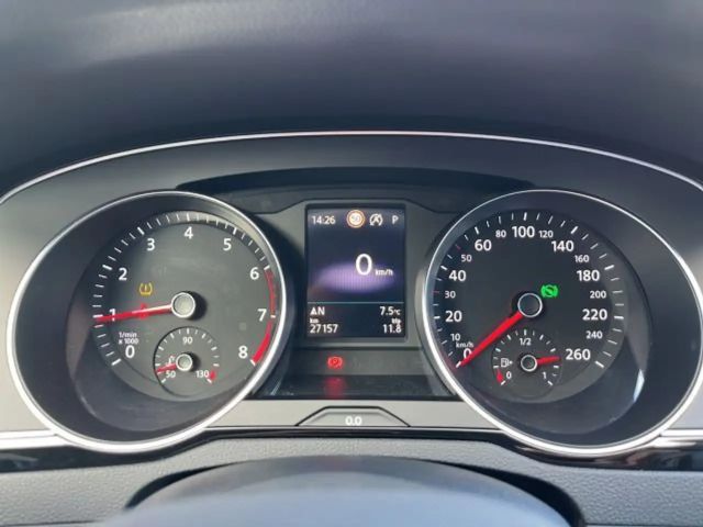 Volkswagen Passat 1.5 TSI Business DSG Variant