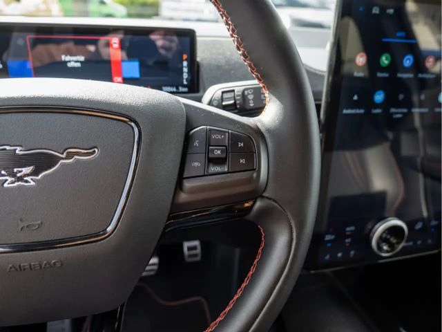 Ford Mustang Mach-E AWD