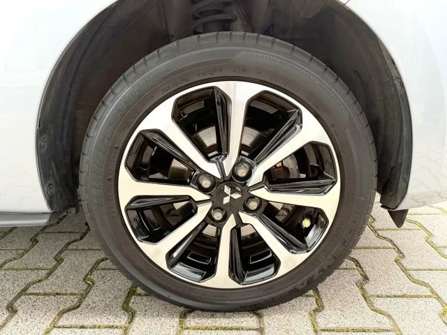 Mitsubishi Space Star Star