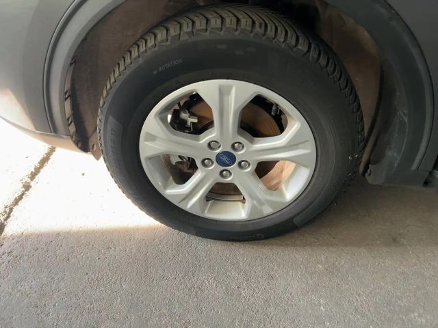 Ford Kuga Cool & Connect