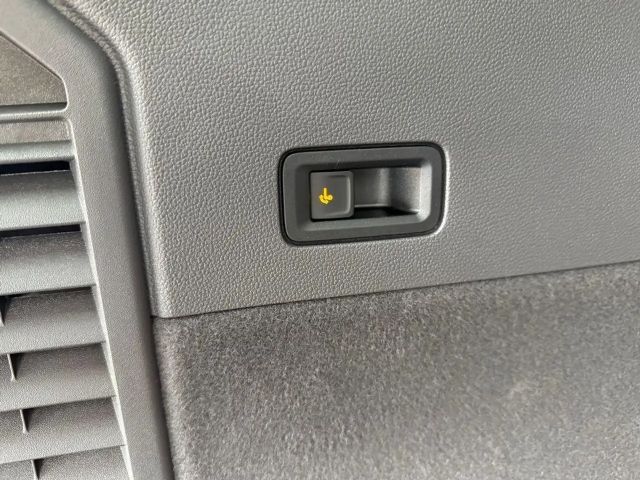 Volkswagen Multivan 2.0 TDI DSG Lang T7