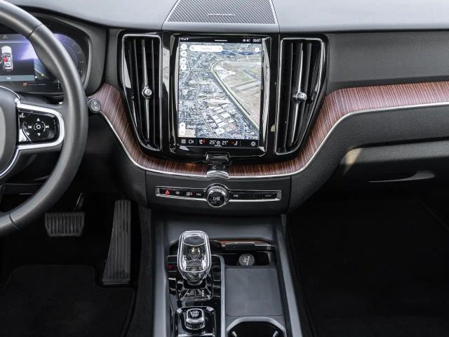 Volvo XC60 Dark Plus