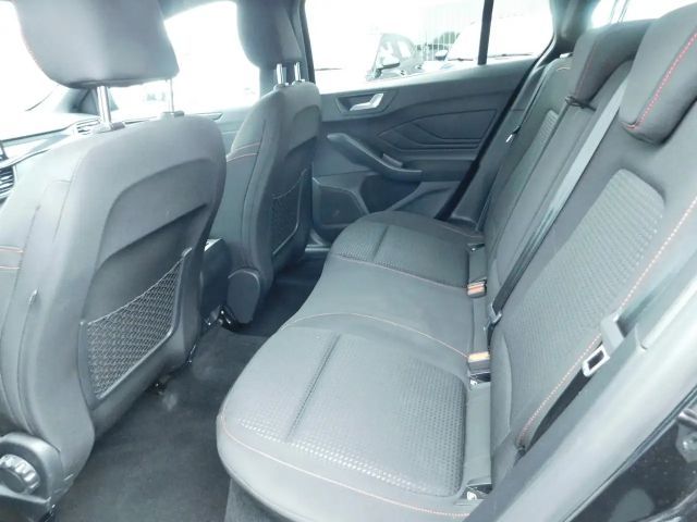 Ford Focus ST Line Wagon