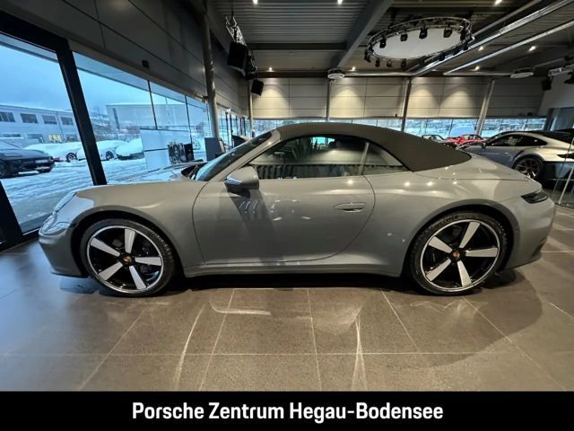 Porsche 992 Cabrio Carrera