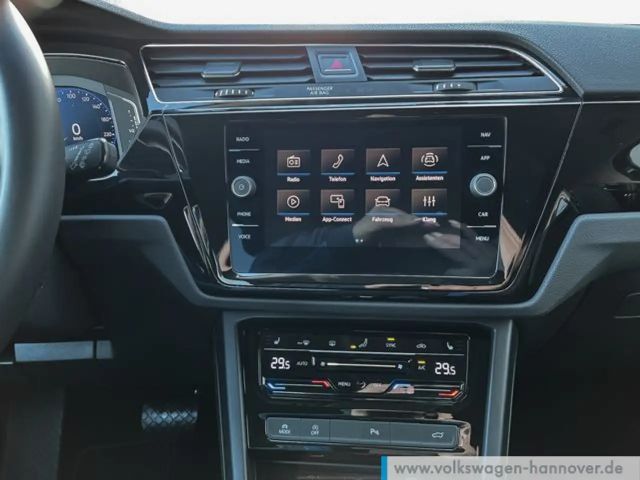 Volkswagen Touran 1.5 TSI DSG R-Line