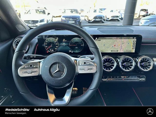 Mercedes-Benz EQB 300 4MATIC AMG Line