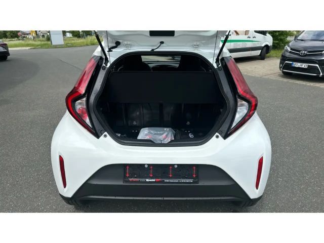 Toyota Aygo X 1.0 VVT-i Business Hatchback