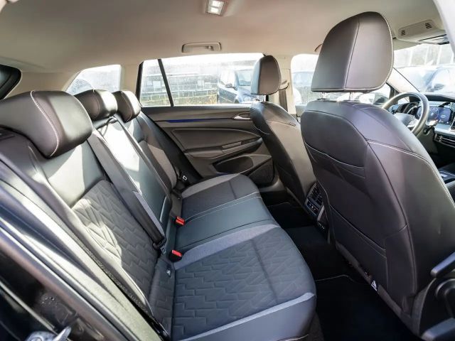 Volkswagen Golf 2.0 TDI DSG Variant