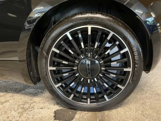 Fiat 500e Cabrio "la Prima" PDC Rückfahrkamera Navi LED