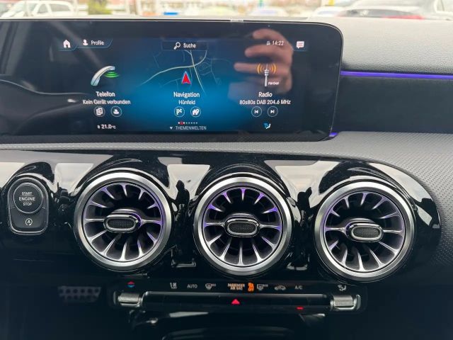 Mercedes-Benz A 200 AMG Line