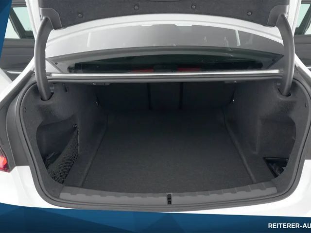 BMW 318 318d M-Sport Sedan