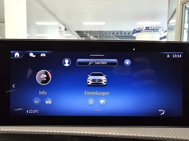 Mercedes-Benz CLA 200 AMG Line