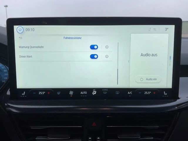 Ford Focus ST Line Wagon