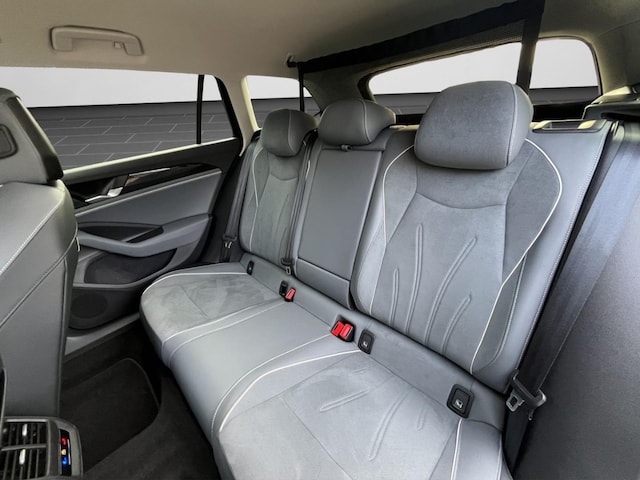 Volkswagen Passat 1.5 TSI Business DSG Variant