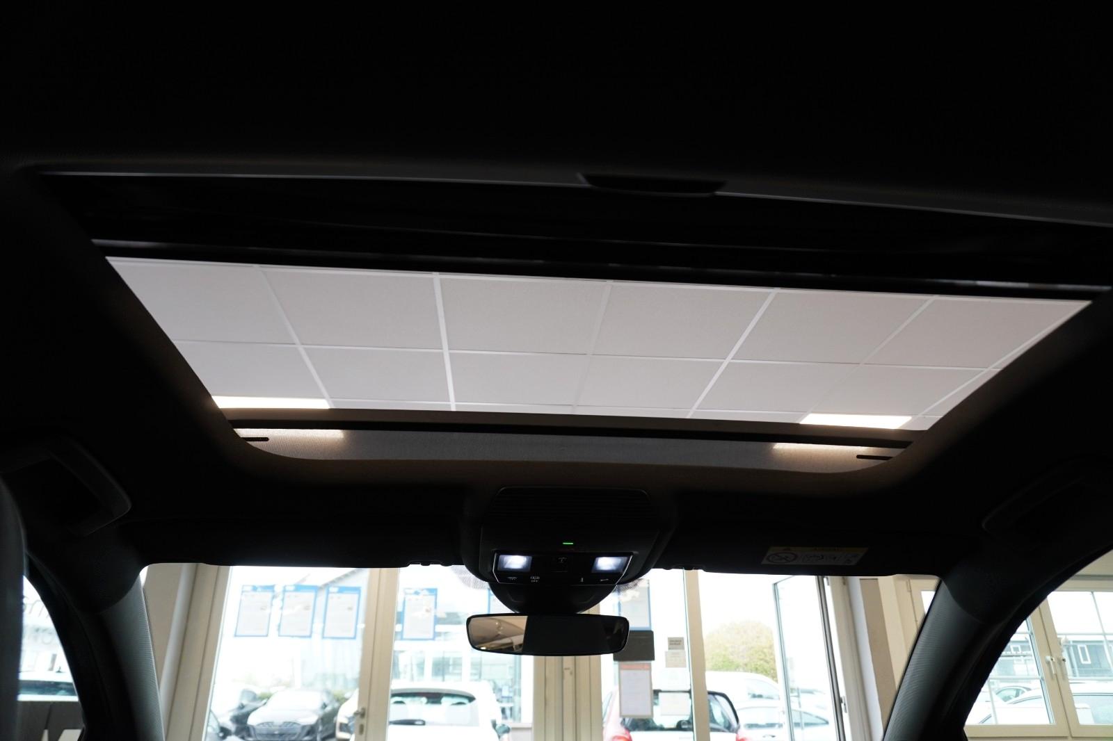 Volkswagen Golf GTI Golf VIII IQ.Drive