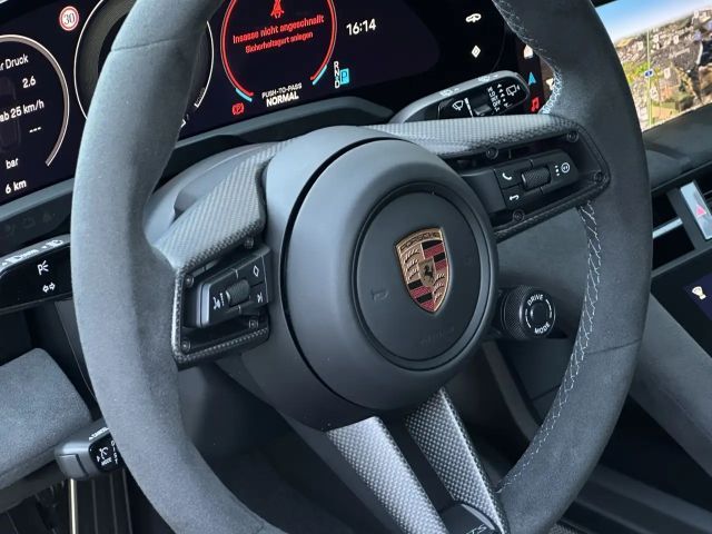 Porsche Taycan GTS Sport Turismo