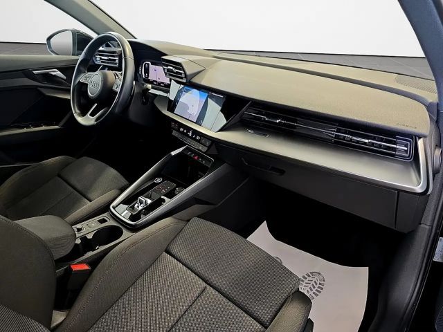 Audi A3 30 TFSI Sedan