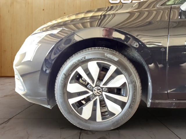 Volkswagen Golf 1.5 TSI Golf VIII Move