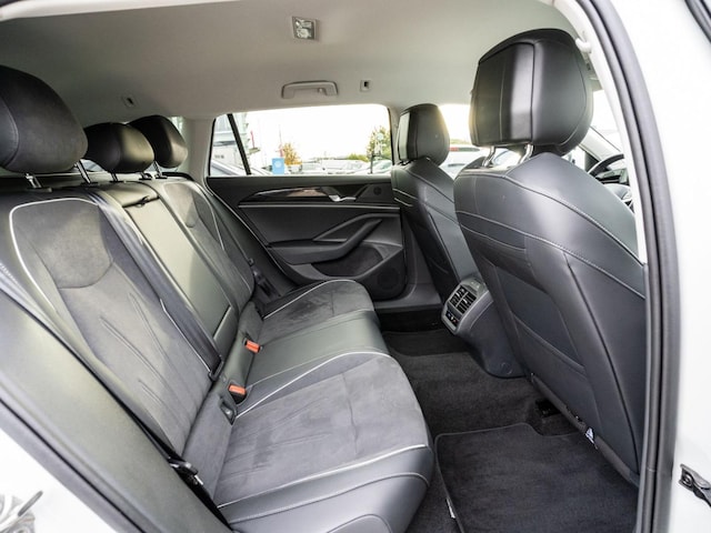 Volkswagen Passat 1.5 eTSI Business DSG Variant