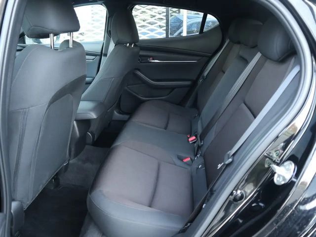 Mazda 3 Exclusive-line