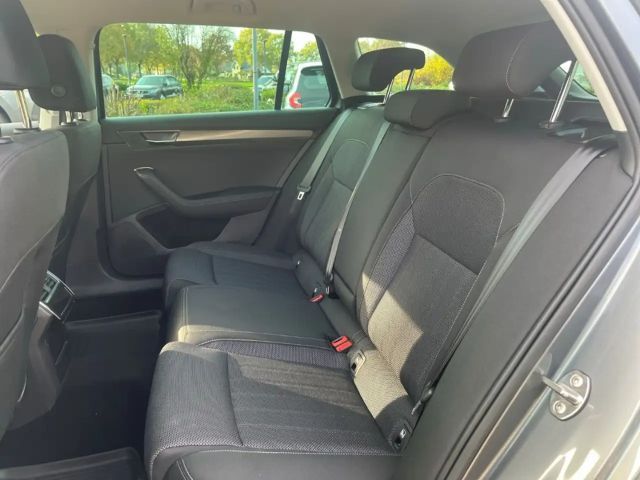 Skoda Superb 2.0 TDI Combi Style Style