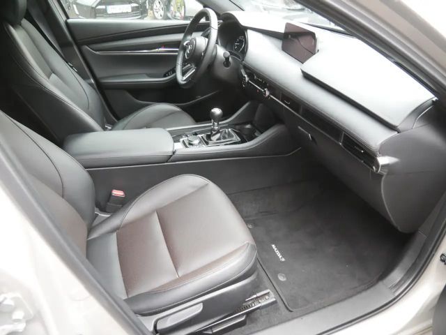 Mazda 3 SkyActiv Takumi e-Skyactiv