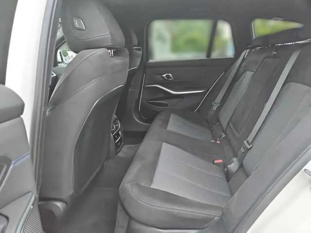 BMW 320 320i M-Sport Touring