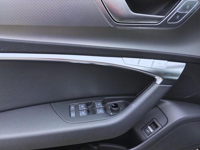 Audi A6 40 TDI S-Tronic Sedan