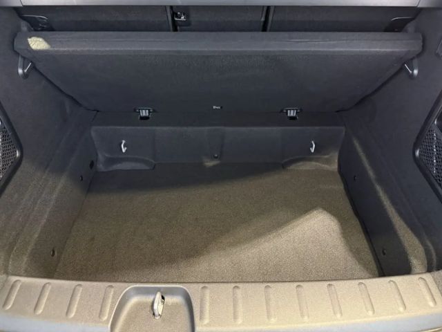 MINI Cooper Clubman Essential Trim KAM+LED+NAVI+KOMF