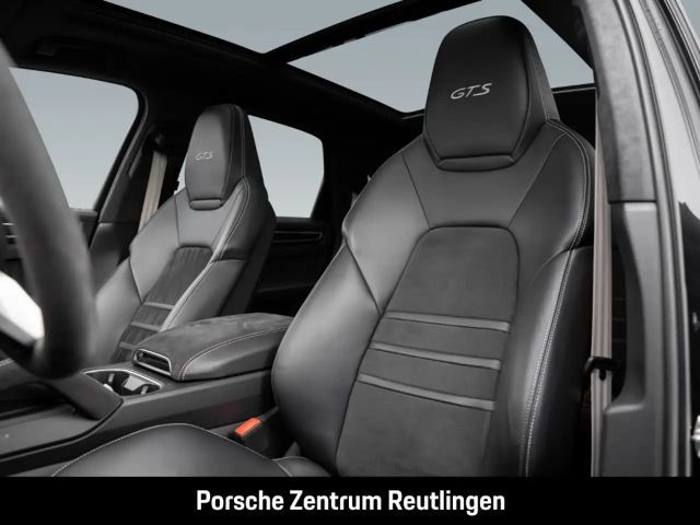 Porsche Cayenne GTS