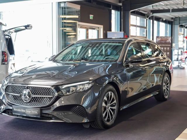 Mercedes-Benz E 220 AVANTGARDE E 220 d Estate