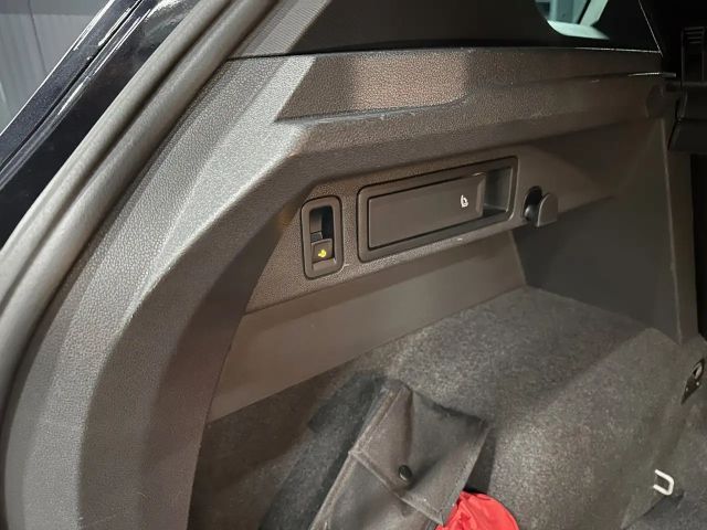 Volkswagen Tiguan 4Motion R-Line