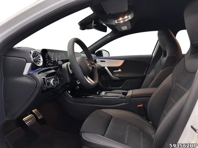 Mercedes-Benz A 180 A 180 d AMG Line