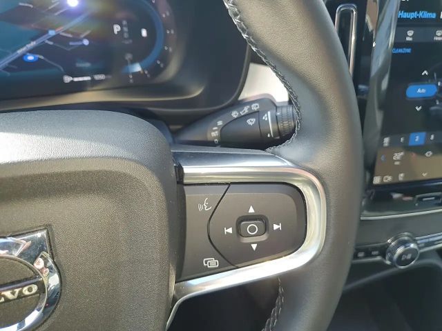 Volvo XC40 Dark Plus