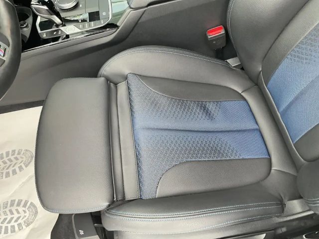 BMW 118 118d M-Sport Sedan