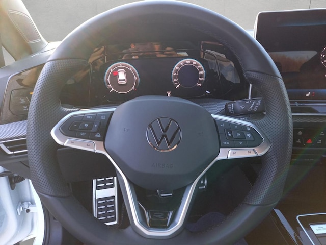 Volkswagen Golf 2.0 TDI DSG R-Line