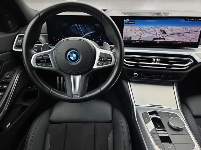 BMW 330 330e Touring xDrive