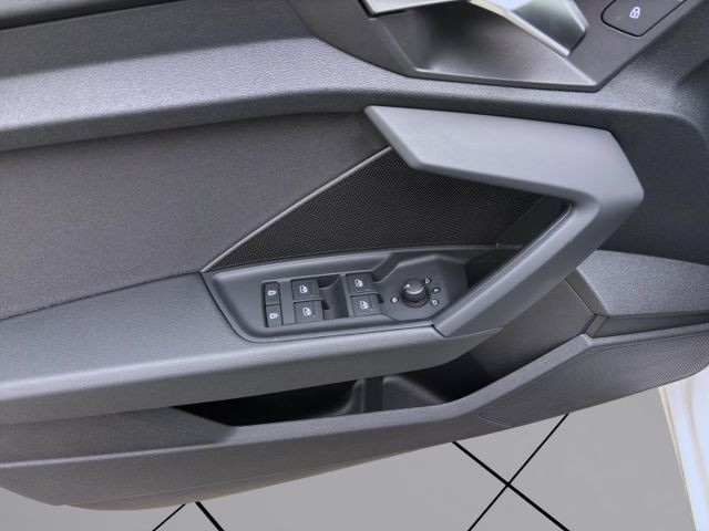 Audi A3 30 TDI S-Tronic Sedan