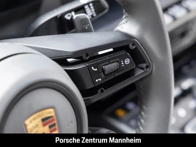 Porsche 992 Carrera Coupé GTS