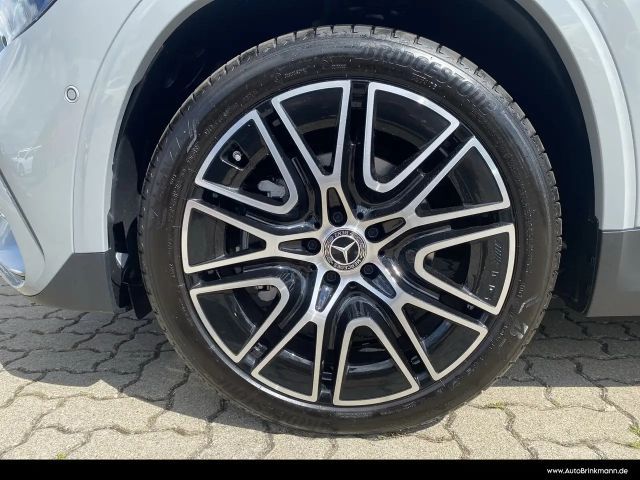 Mercedes-Benz GLA 200 4MATIC AMG Line GLA 200 d