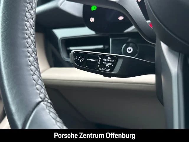 Porsche Taycan 4S