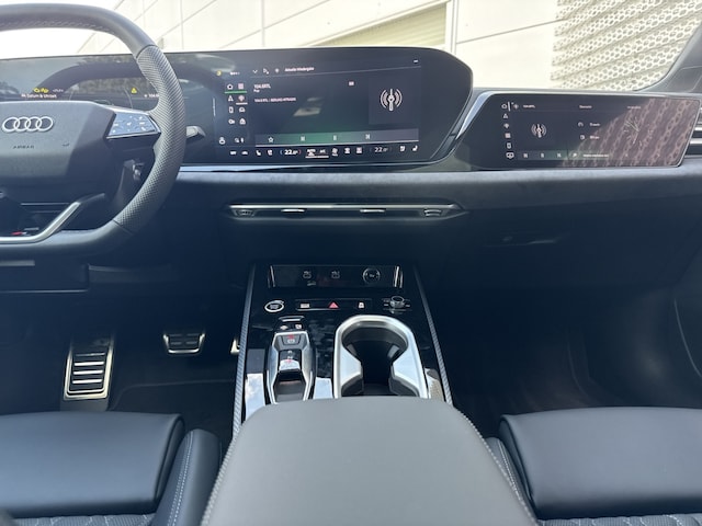 Audi A6 Quattro S-Tronic Sedan