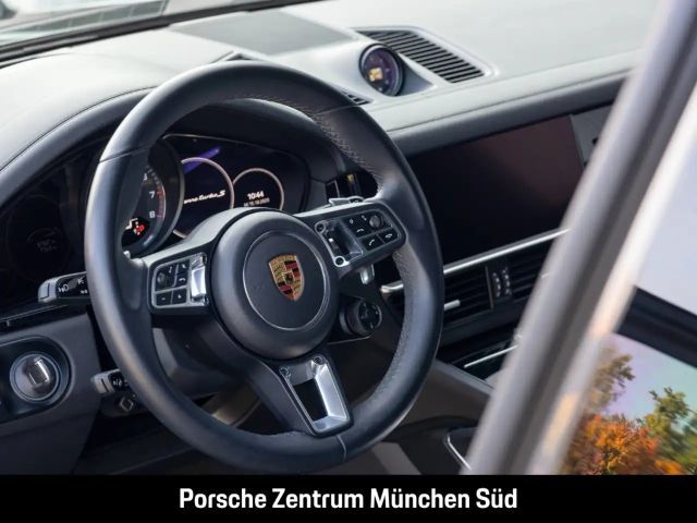 Porsche Cayenne E-Hybrid S Turbo