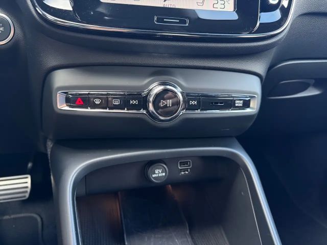 Volvo XC40 R-Design Recharge