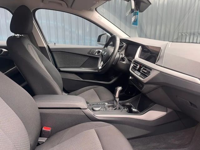 BMW 116 116i 5-deurs Sedan