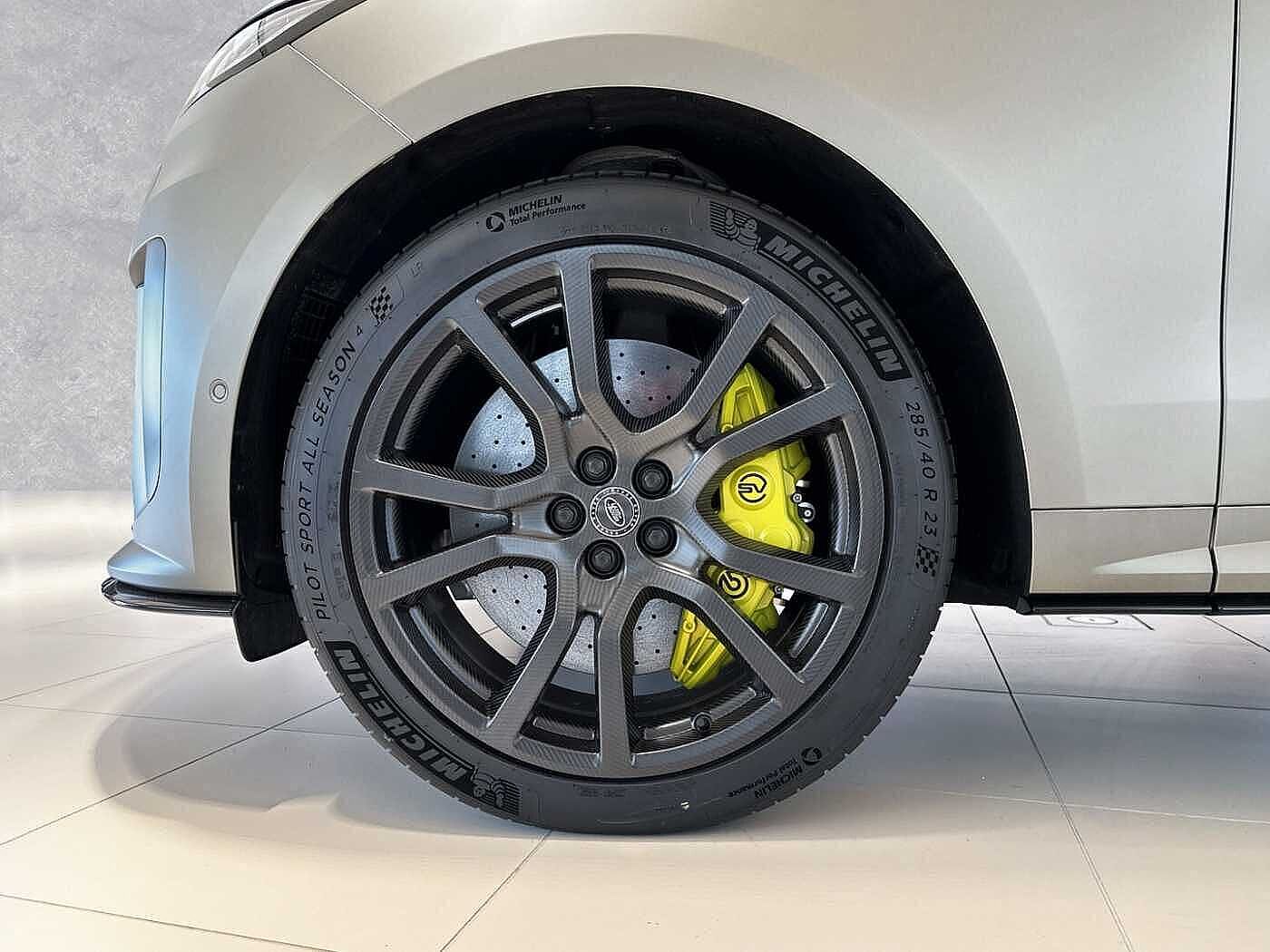 Land Rover Range Rover Sport P635 SV+