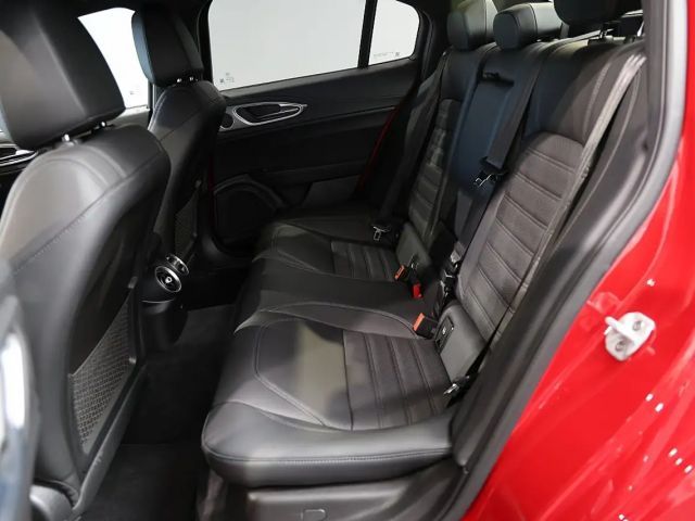 Alfa Romeo Giulia AT8 Q4 Veloce