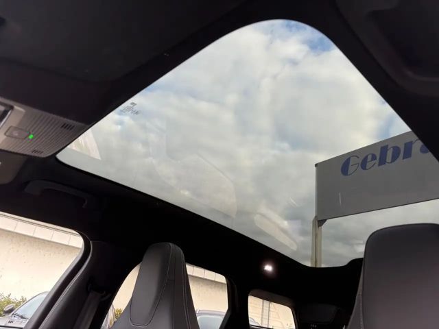 Ford Explorer Extended range Premium RWD