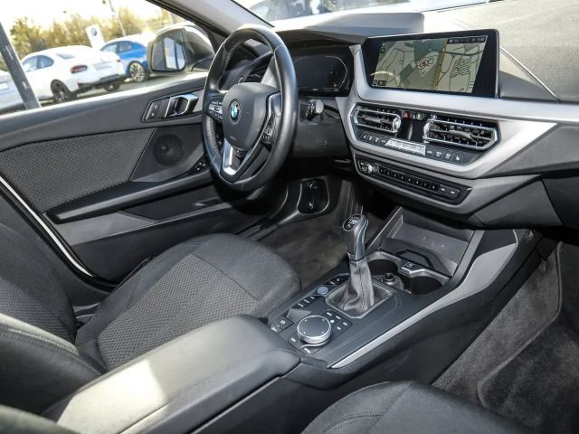 BMW 116 116d 5-deurs Advantage pakket Sedan