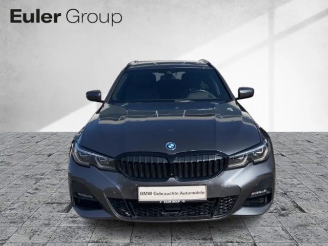 BMW 330 330e M-Sport Touring xDrive